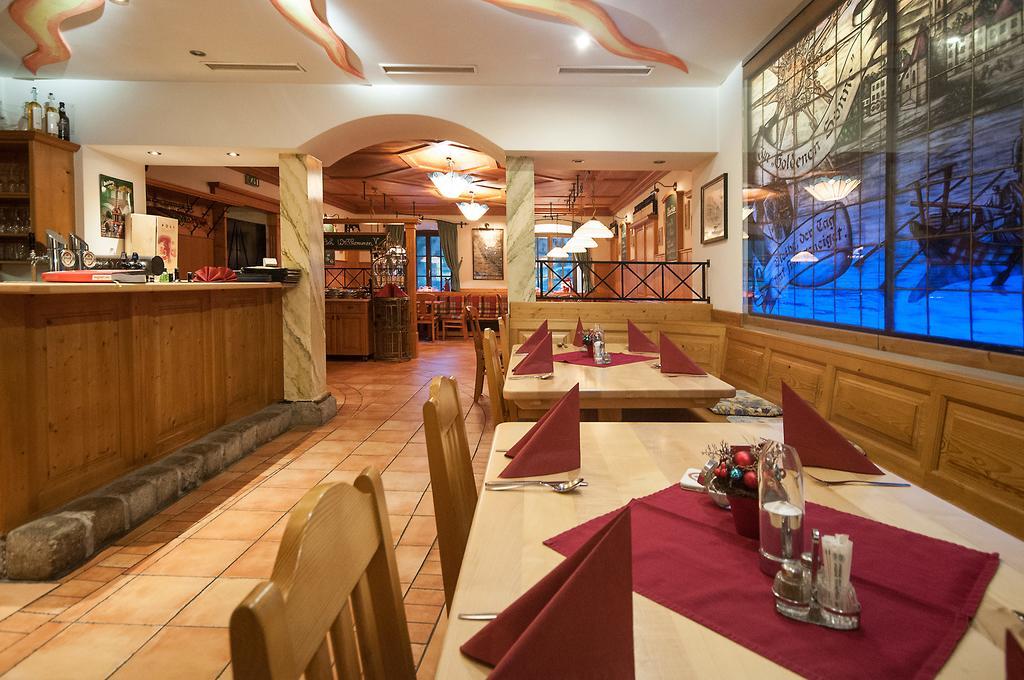 Hotel Gasthof Sonne Ашах-ан-дер-Донау Экстерьер фото